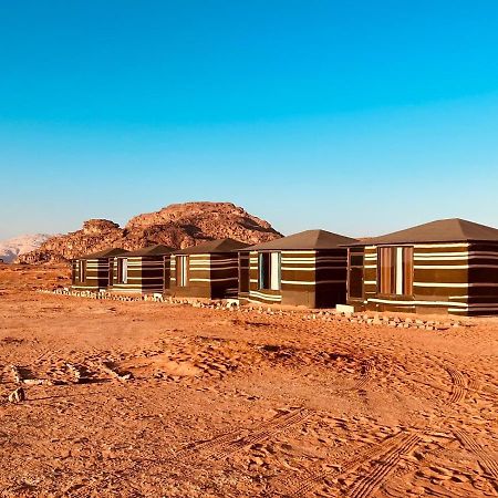 Wadi Rum Bedouin Tour With A Camp Екстериор снимка
