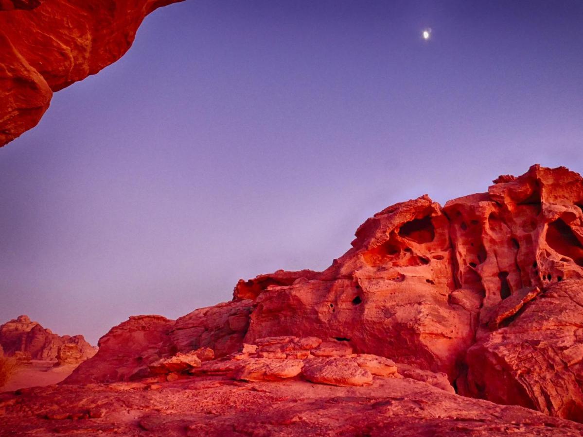 Wadi Rum Bedouin Tour With A Camp Екстериор снимка