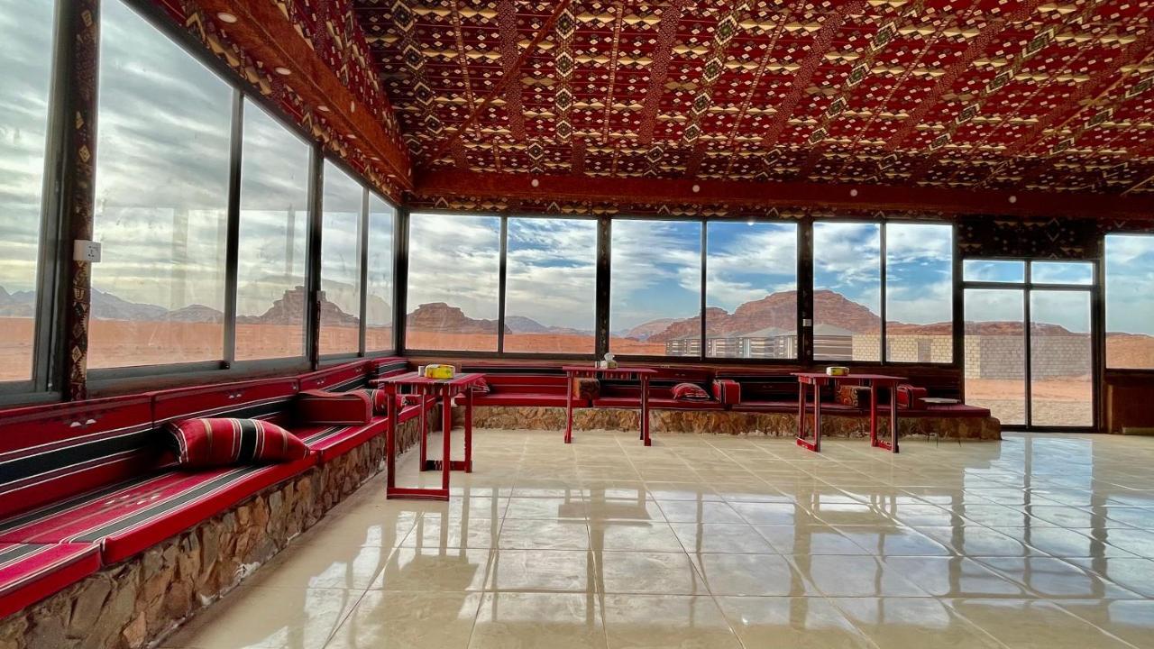 Wadi Rum Bedouin Tour With A Camp Екстериор снимка