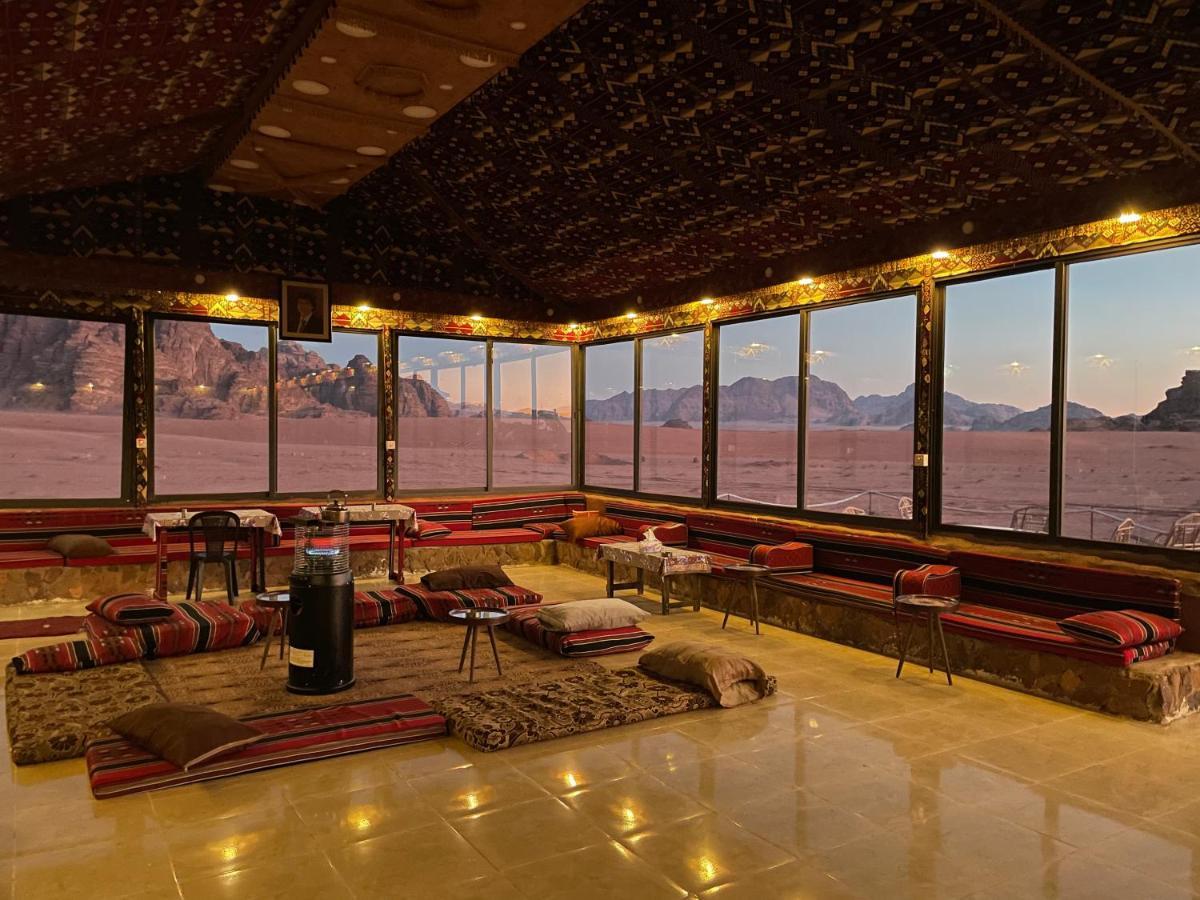 Wadi Rum Bedouin Tour With A Camp Екстериор снимка