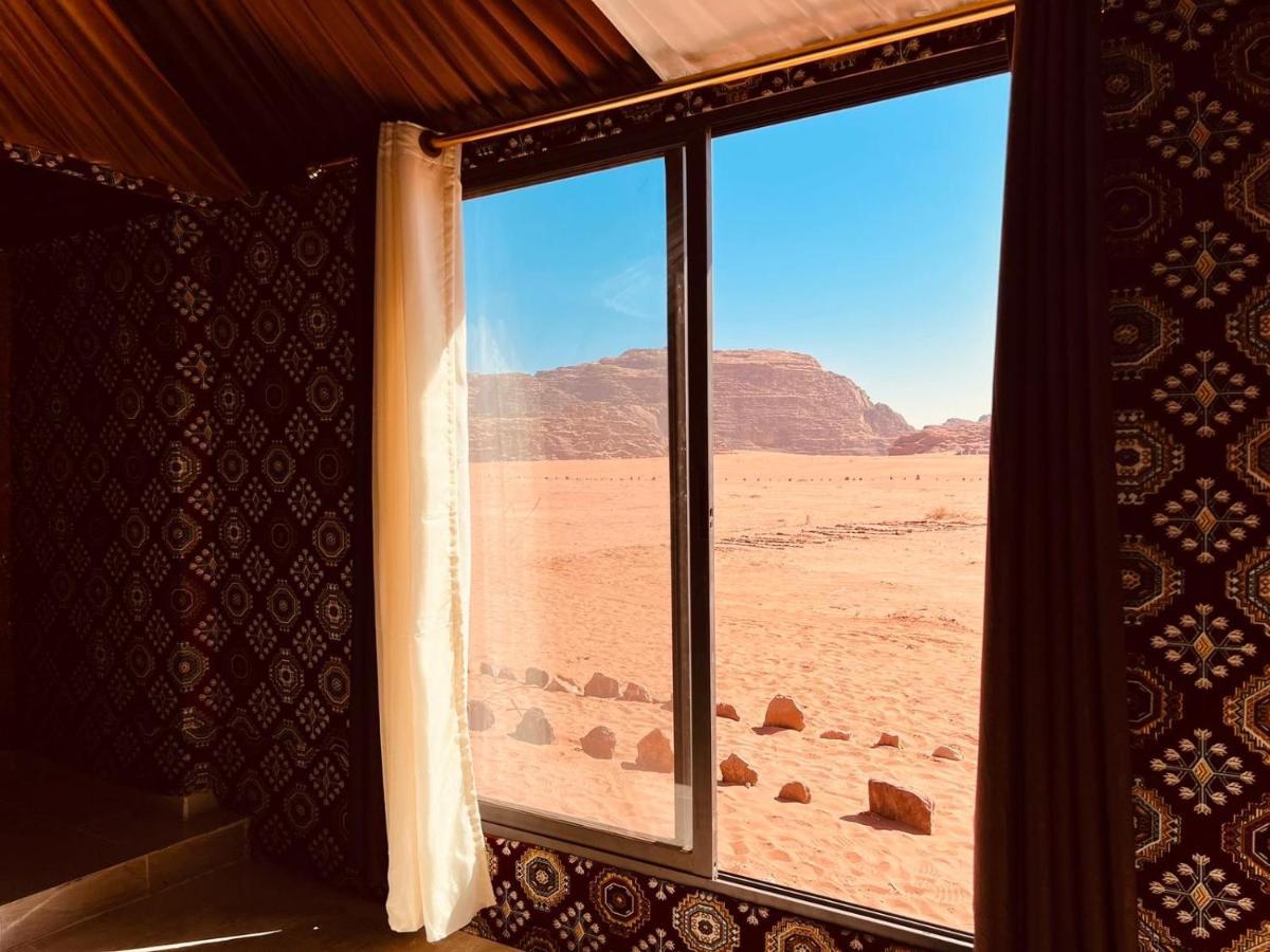 Wadi Rum Bedouin Tour With A Camp Екстериор снимка