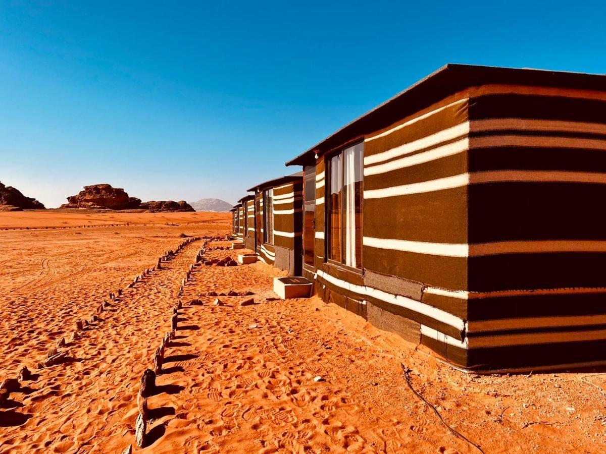 Wadi Rum Bedouin Tour With A Camp Екстериор снимка