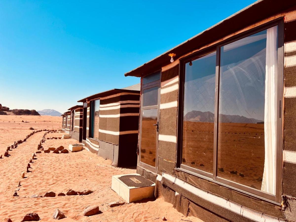 Wadi Rum Bedouin Tour With A Camp Екстериор снимка